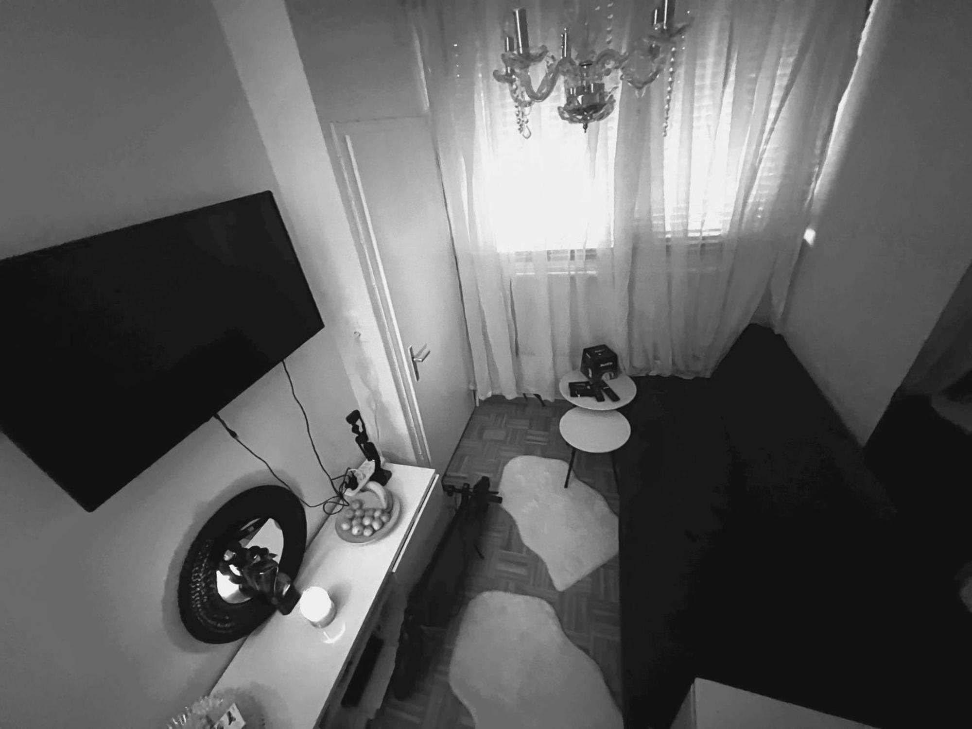 Homestay Chambre Confortable Disponible A Geneva